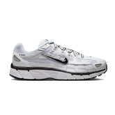 NIKE P-600 - WHITE / BLACK